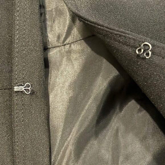 Le Suit two PC Black Women's Suit - Picture 4 of 6